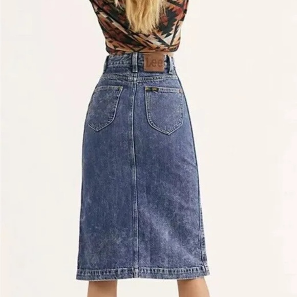 NWOT Lee Vintage MIDI Skirt Acid Wash size 26. High Waisted. - Picture 12 of 12